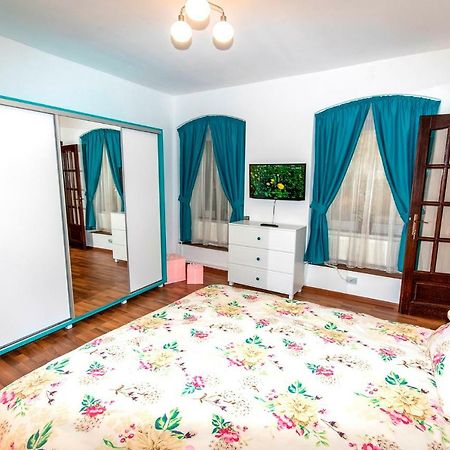 Ava'S Home Брашов Екстериор снимка
