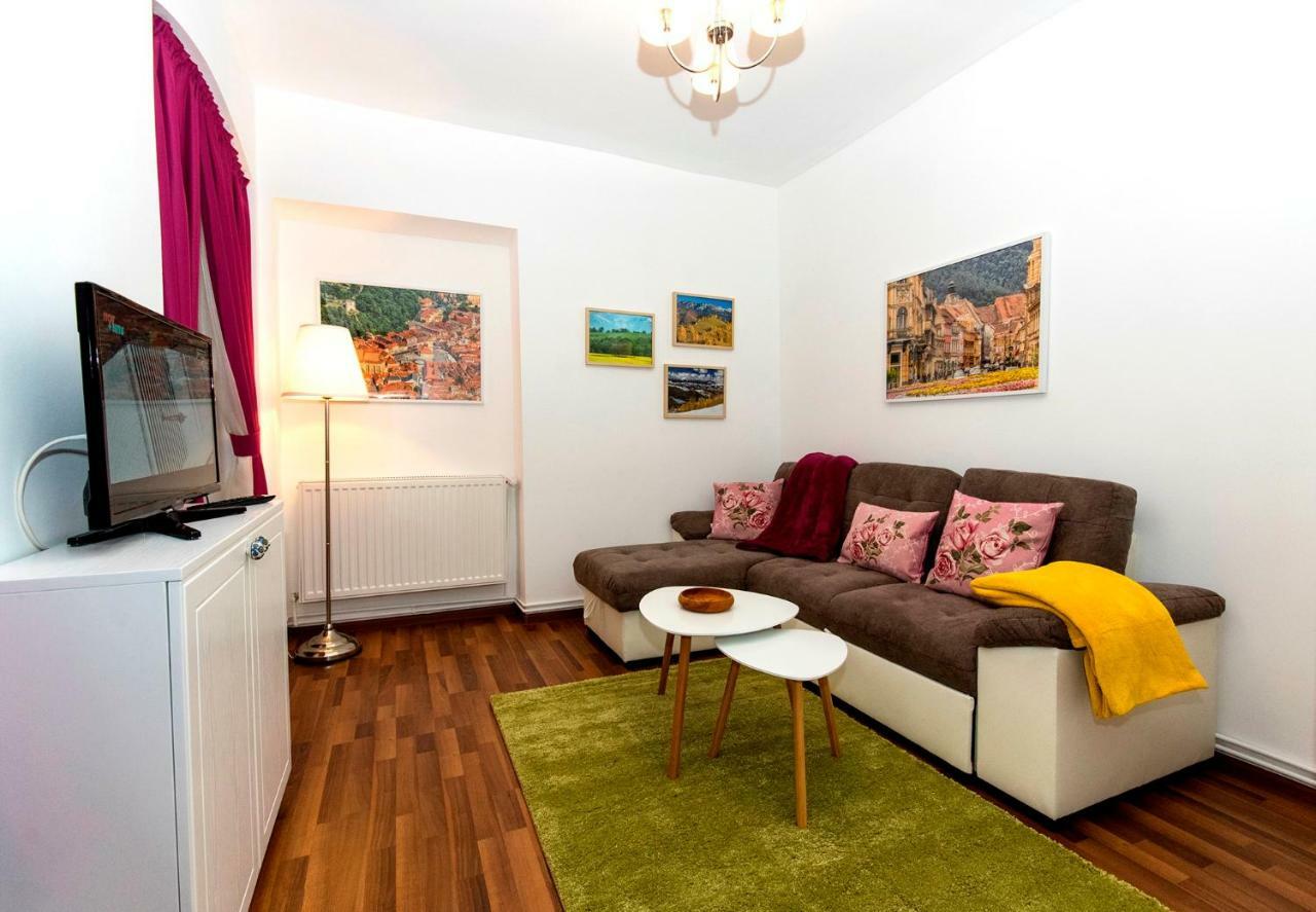 Ava'S Home Брашов Екстериор снимка